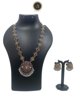 ARTIK HALLMARK Handcrafted Necklace Jewellery Set with Ear Rings, Oxidized, Round Pendant, Multi AD, Center stone Light Pink