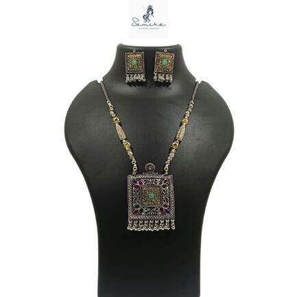 SAMIRA Handcrafted Necklace Jewellery Set with Ear Rings Oxidized Square Pendant - Image 2