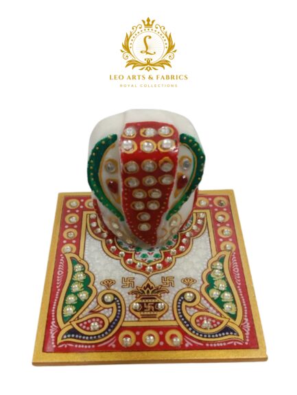 Handcrafted Marble Chowki with Ganesh Figurine, 10cm x 10cm x 9.5cm - Image 2